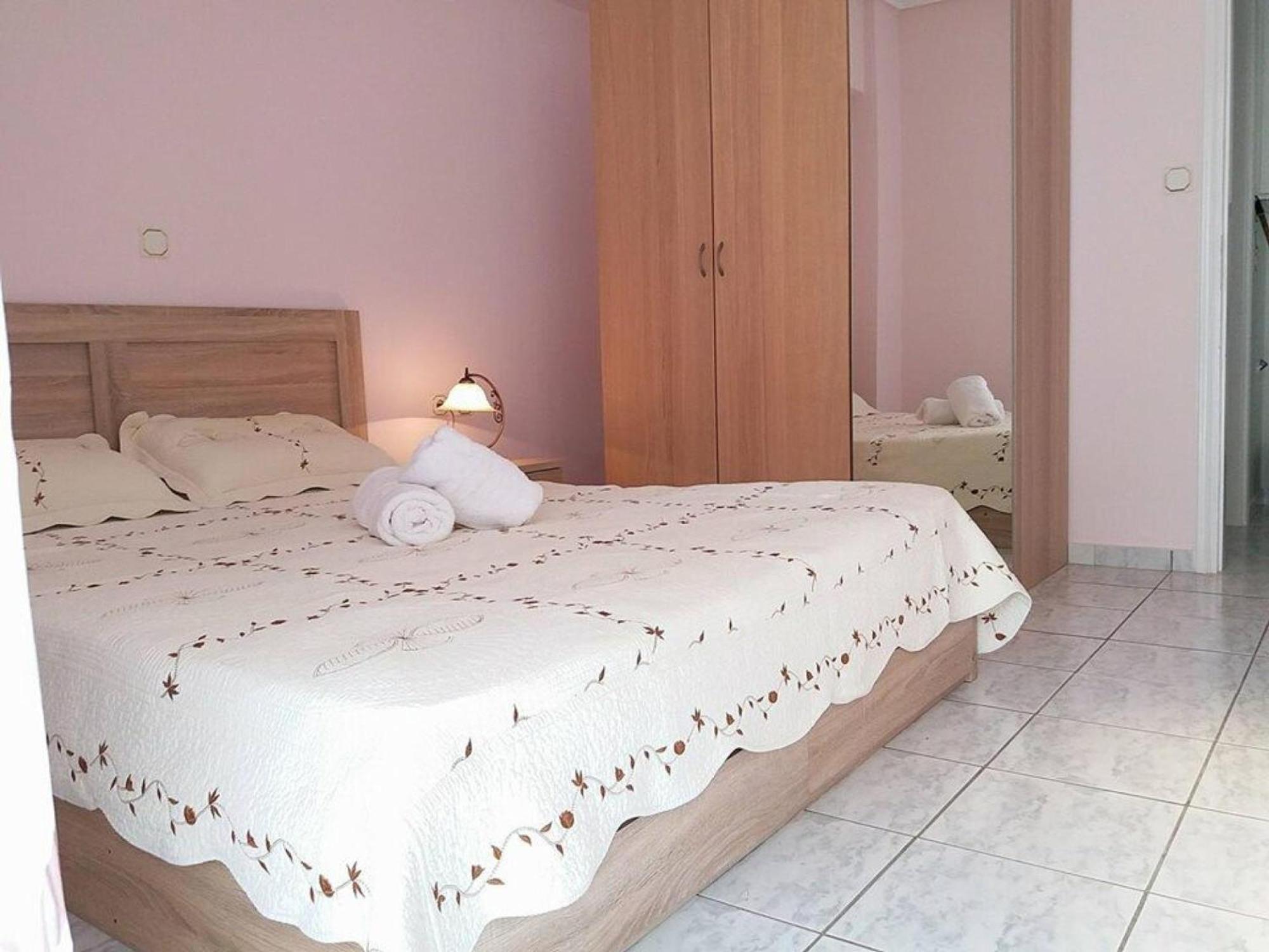 Daphnus Apartment In Agios Konstantinos Agios Konstantinos  المظهر الخارجي الصورة